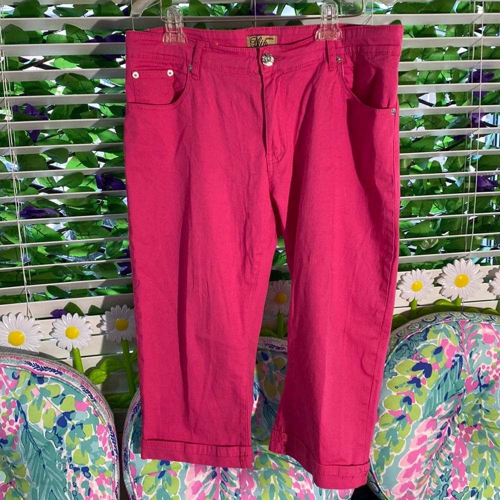 Dkin bright pink cropped pants